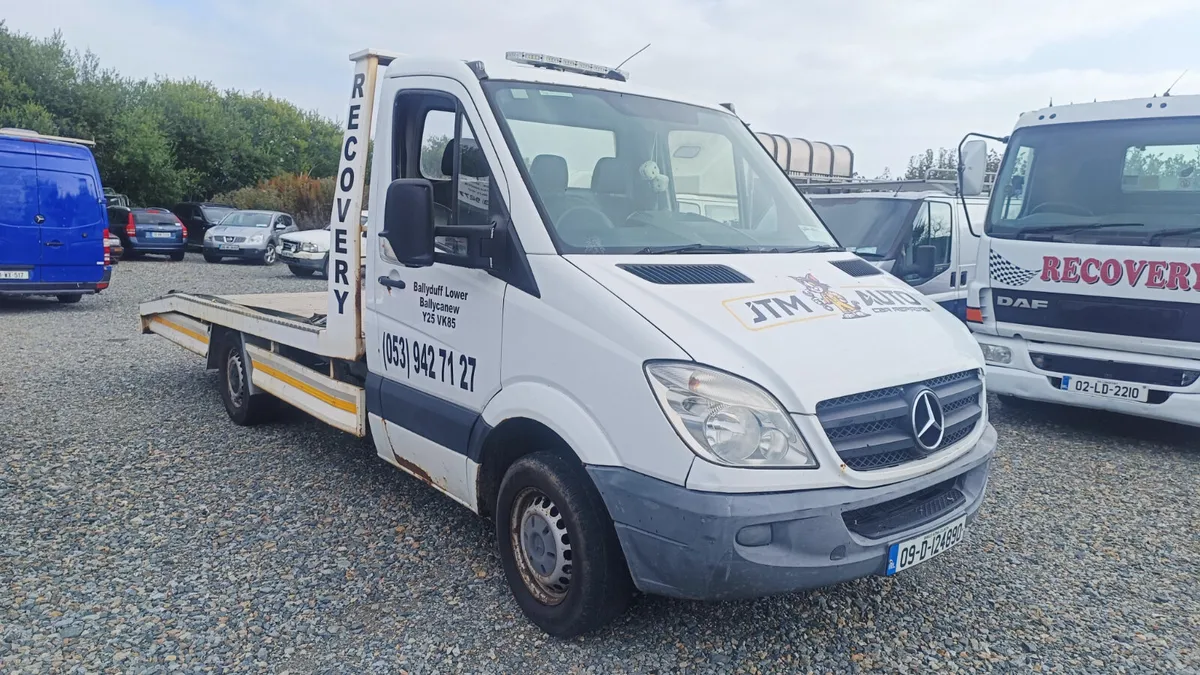 Mercedes-Benz Sprinter 2009 - Image 2