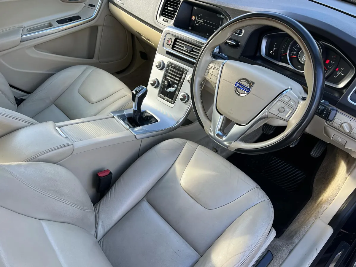 Volvo S60 T3 162 2.0 D new nct 10/26 - Image 2