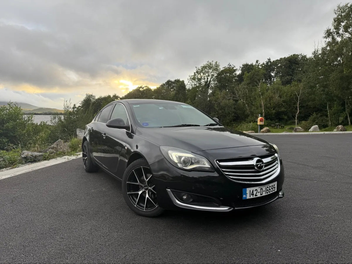 2014 Opel Insignia Elite - Image 1