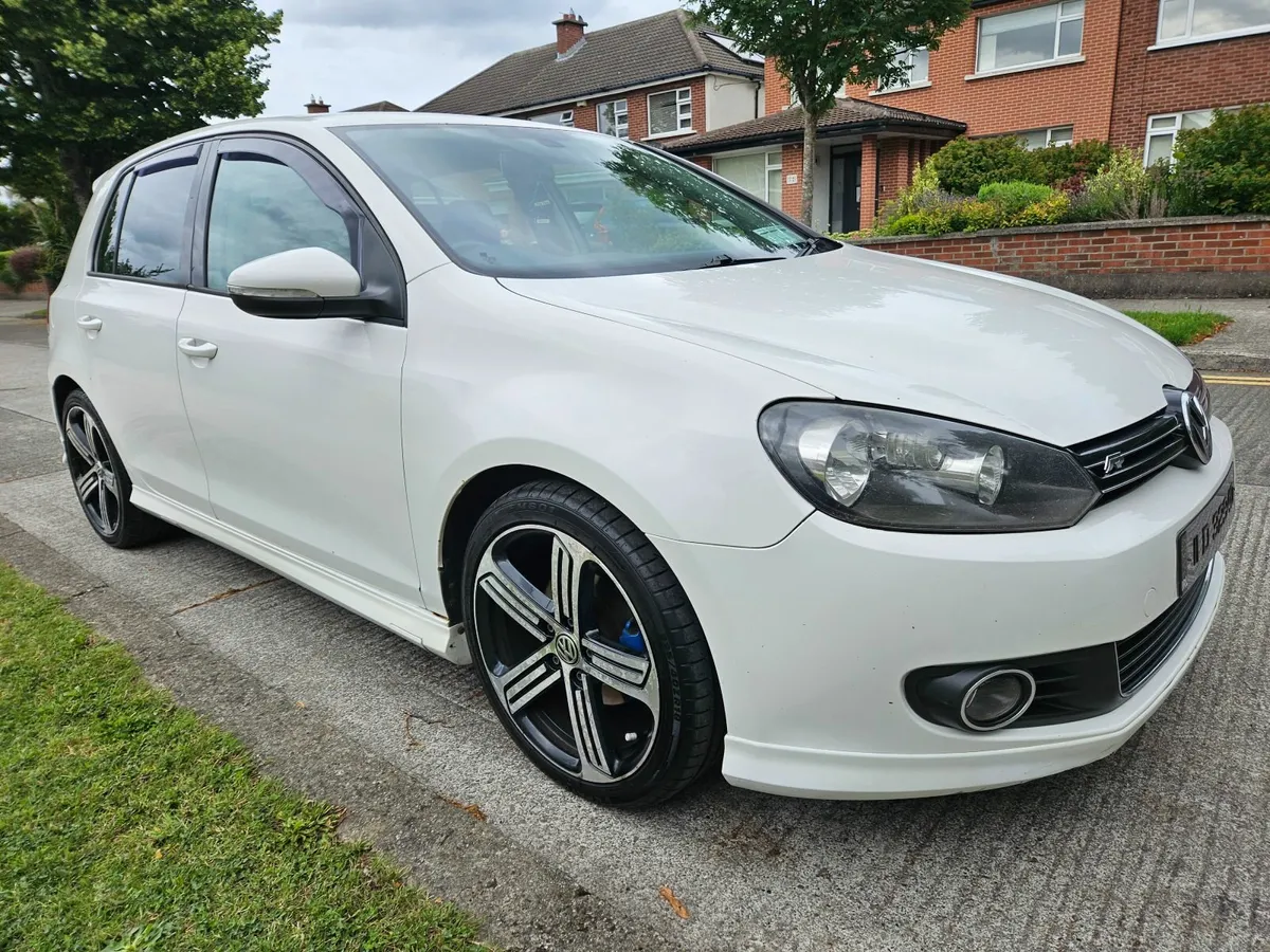 Volkswagen Golf 2011 R-style 1.6 Diesel New NCT - Image 1