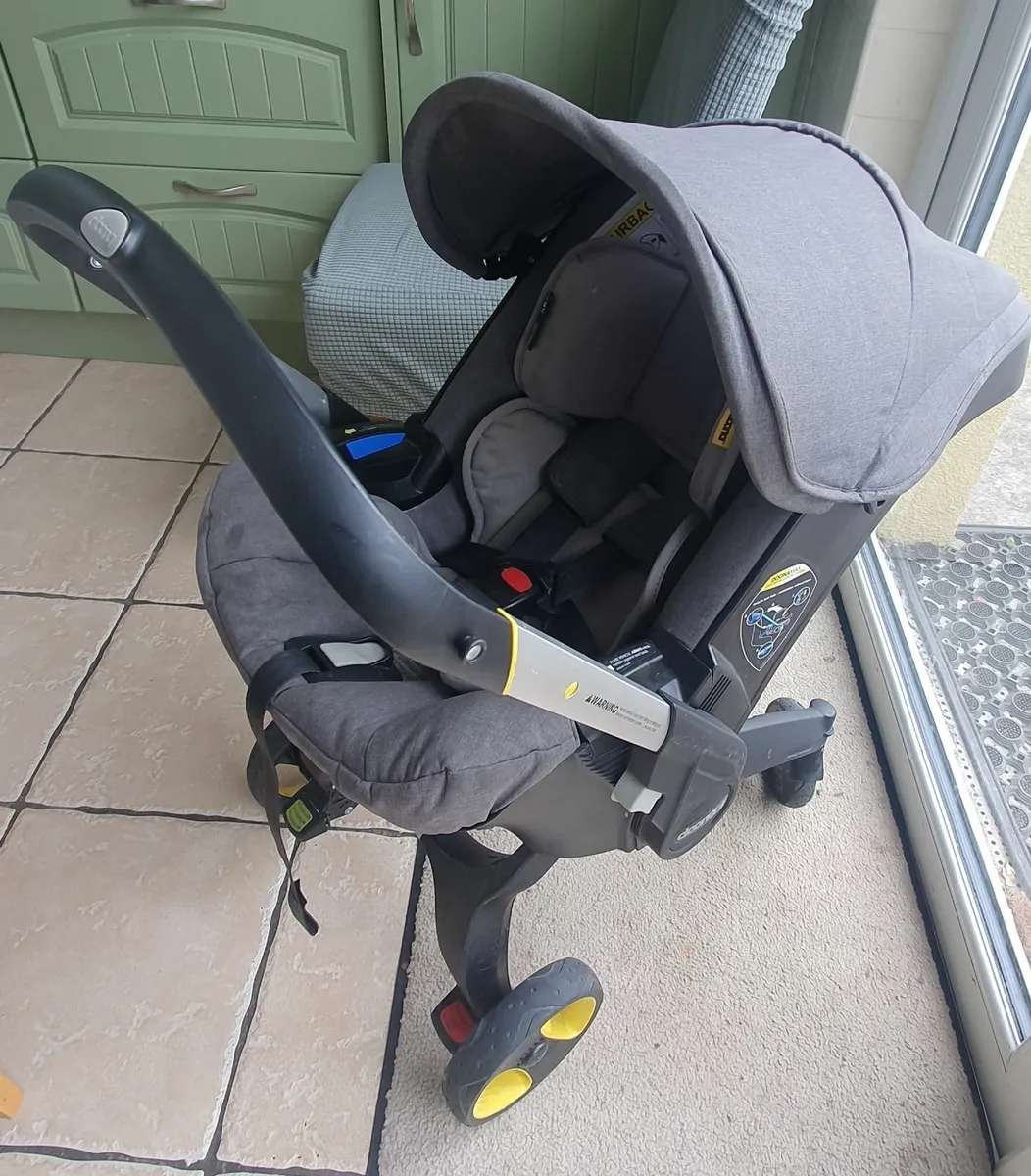 Doona car seat/stroller - Image 2