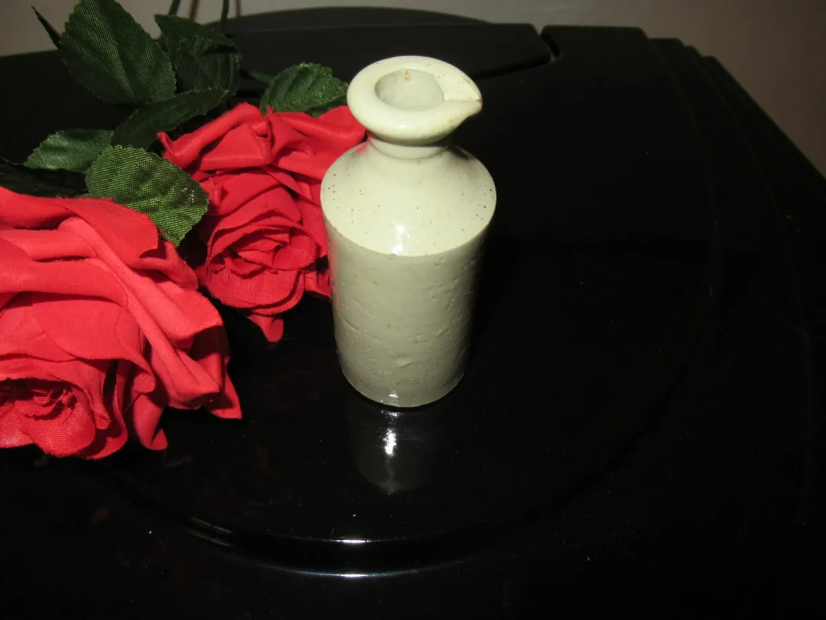 antique Rose of Tralee bottle cottage pub vintage - Image 3