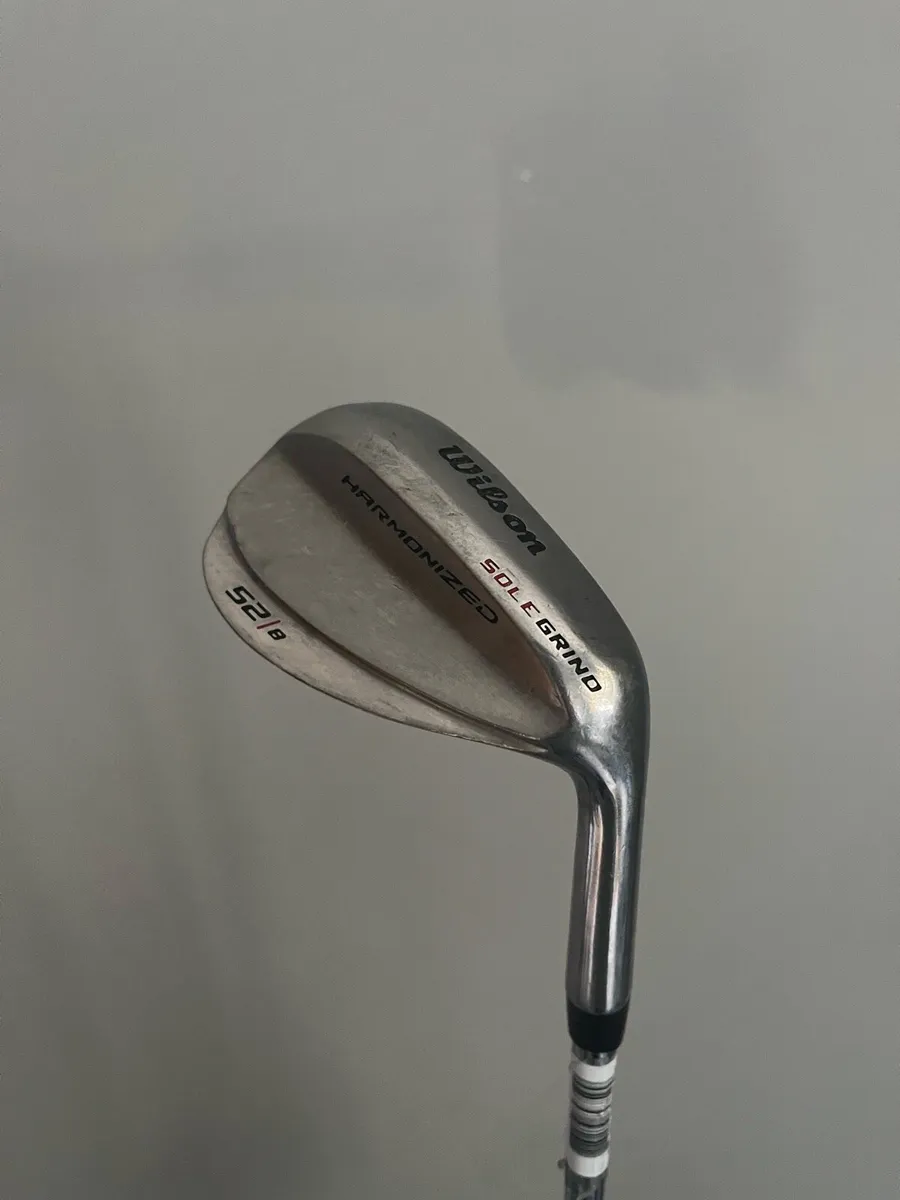 Wilson harmonized sole grind 52 degree wedge - Image 1