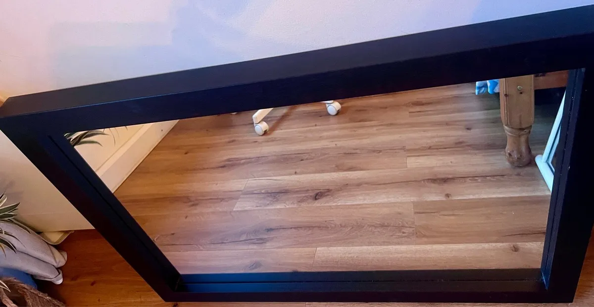 Wall mirror. Good condition. Quick sale! - Image 2