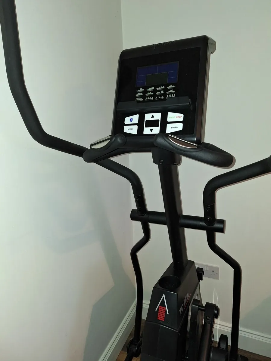 Cross trainer like new - Image 2