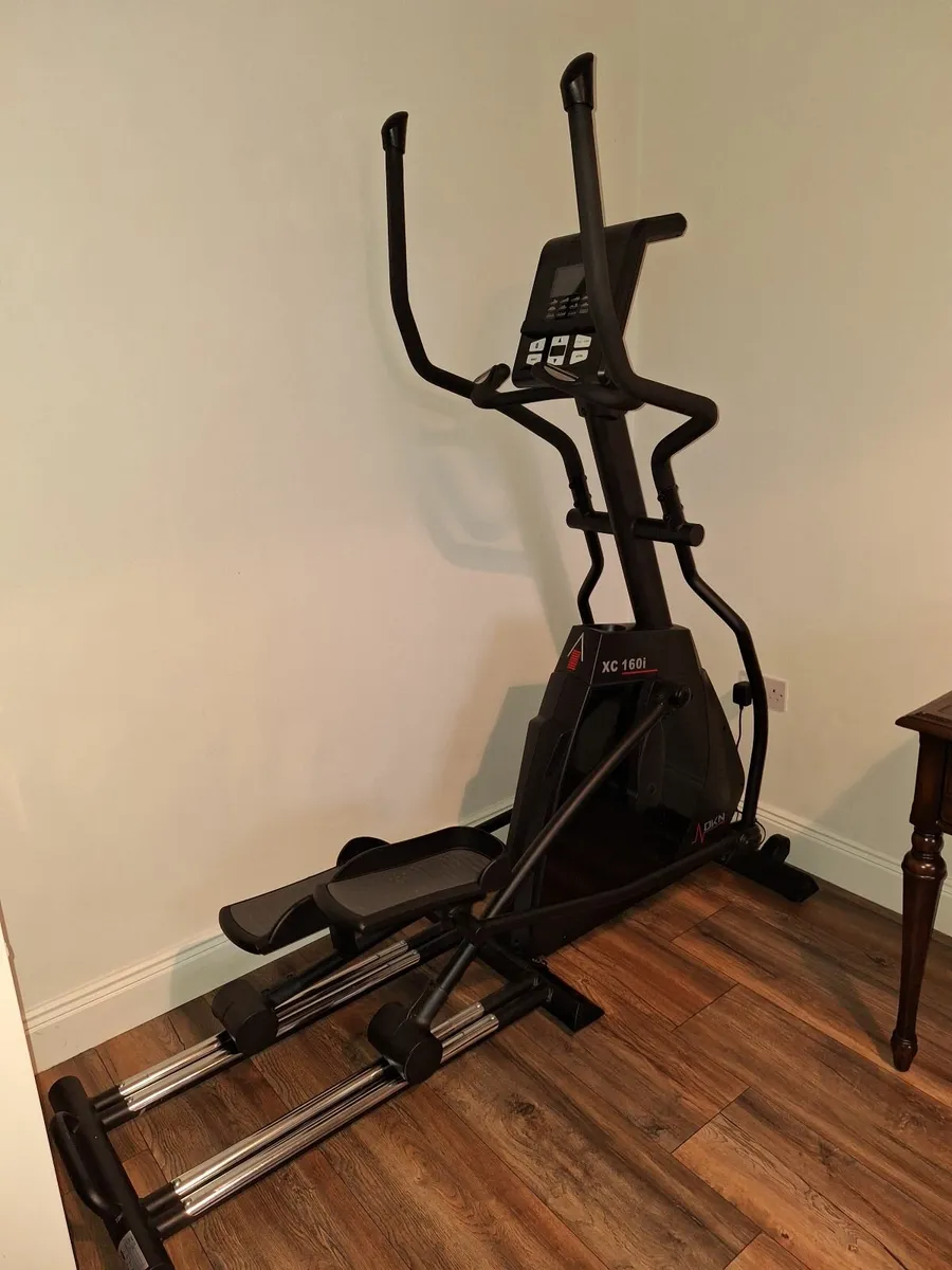 Cross trainer like new - Image 4