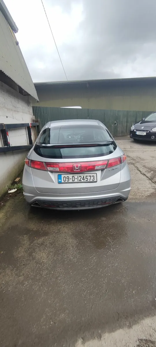 Honda Civic 2009 - Image 3