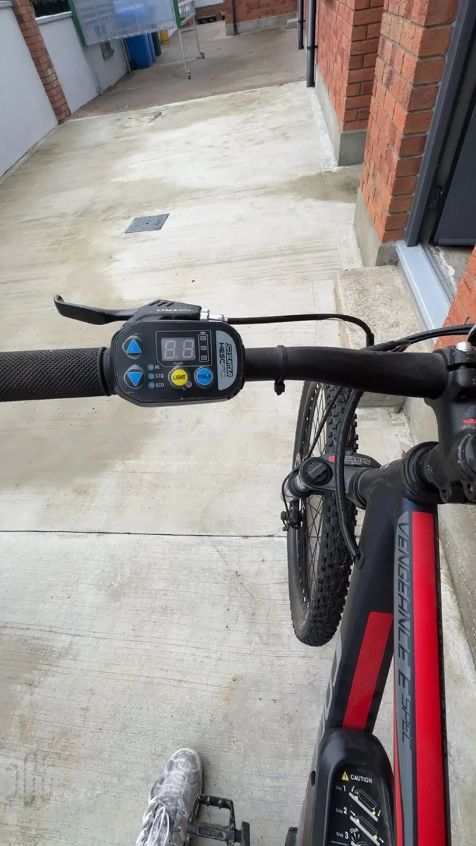 Electric bike - Image 2