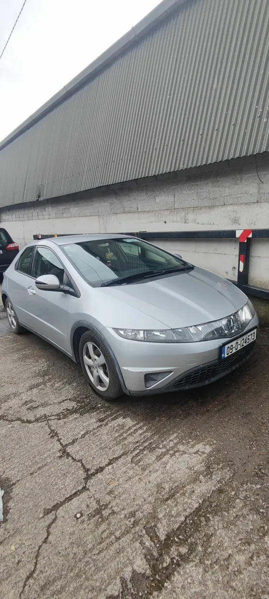Honda Civic 2009 - Image 4