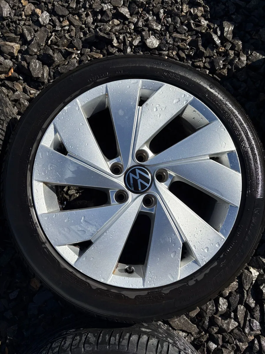 17inch VW golf Leon caddy alloy wheels - Image 3