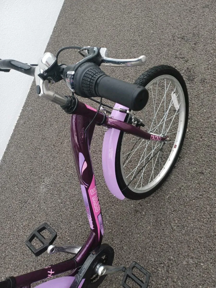 Girls Bike - Image 4