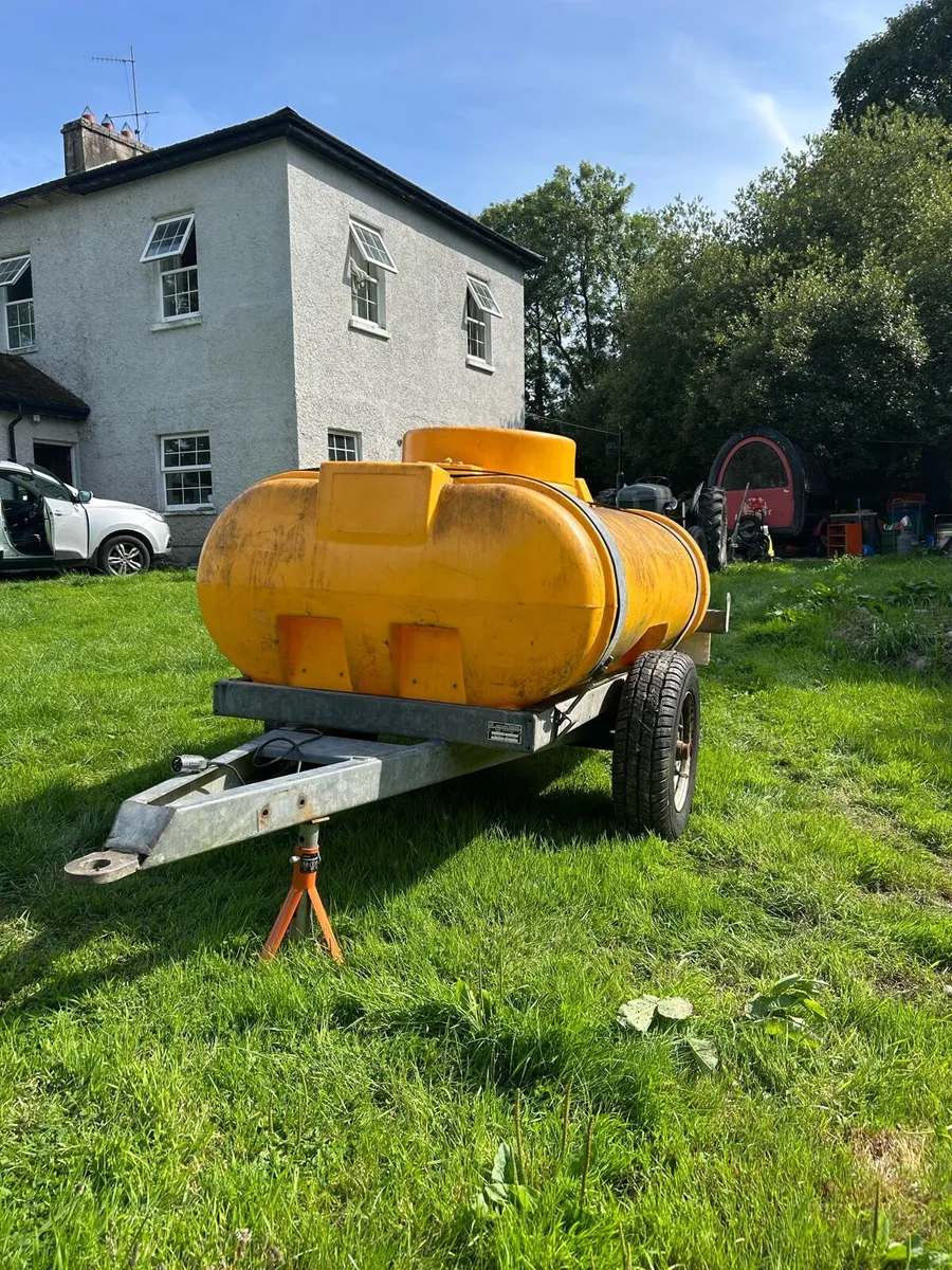 Water bowser/ tank - Image 1