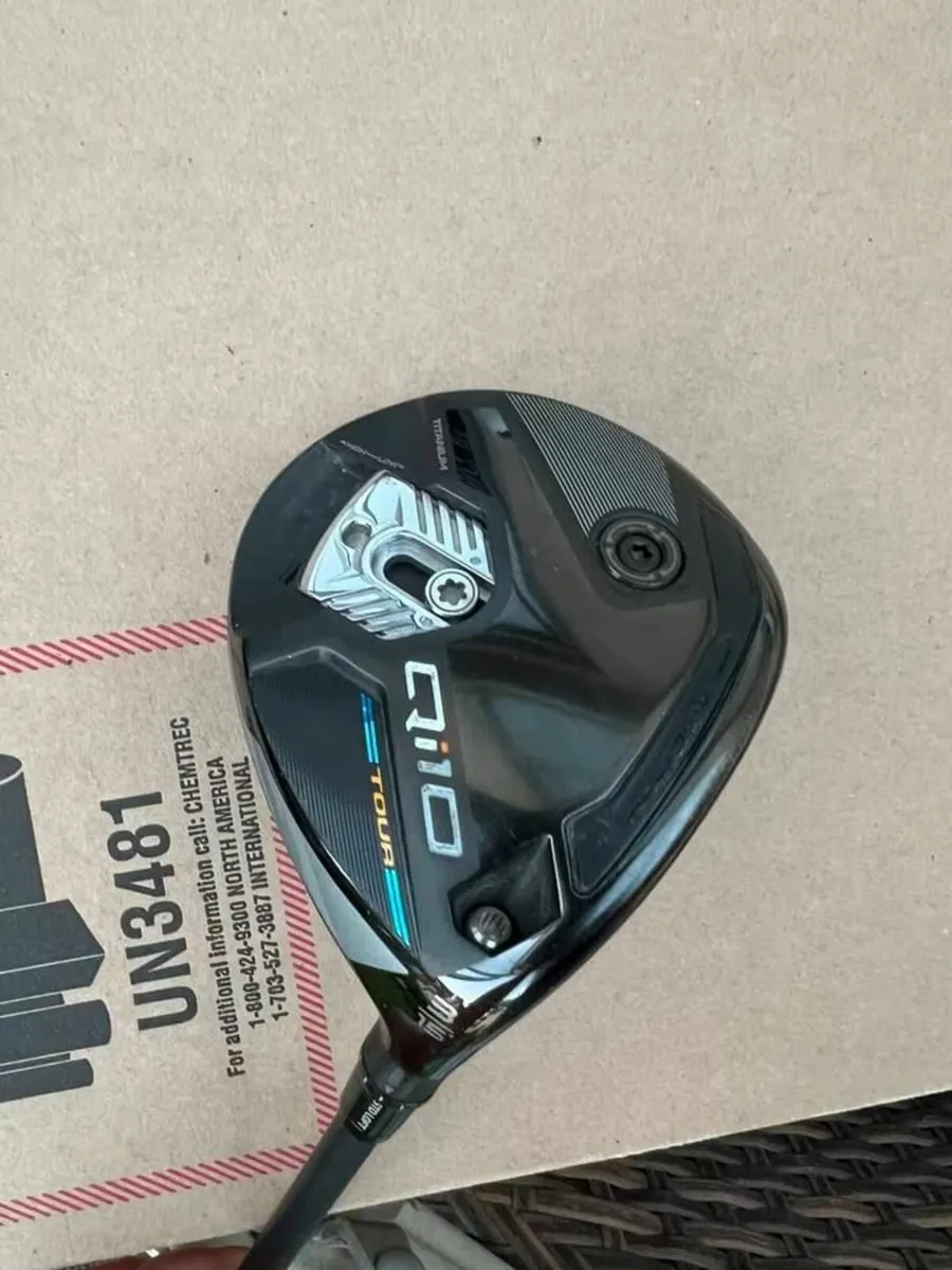 TaylorMade Qi10 Tour Fairway Wood with AV Limited - Image 1