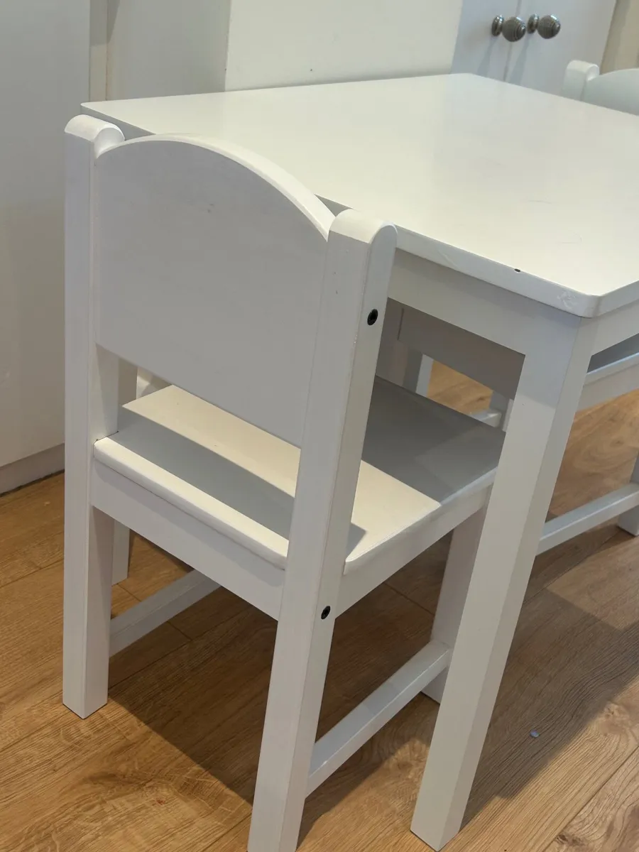 Ikea Kritter Kid’s table and sundvik two chairs - Image 2
