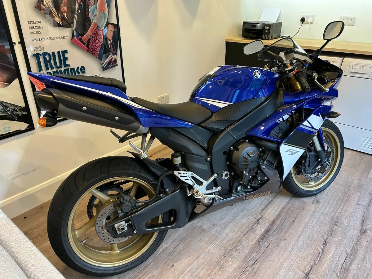 YAMAHA YZF R1 - As New - Image 2