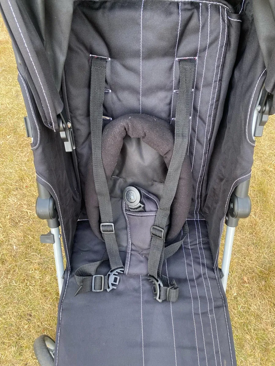 Stroller - Image 2