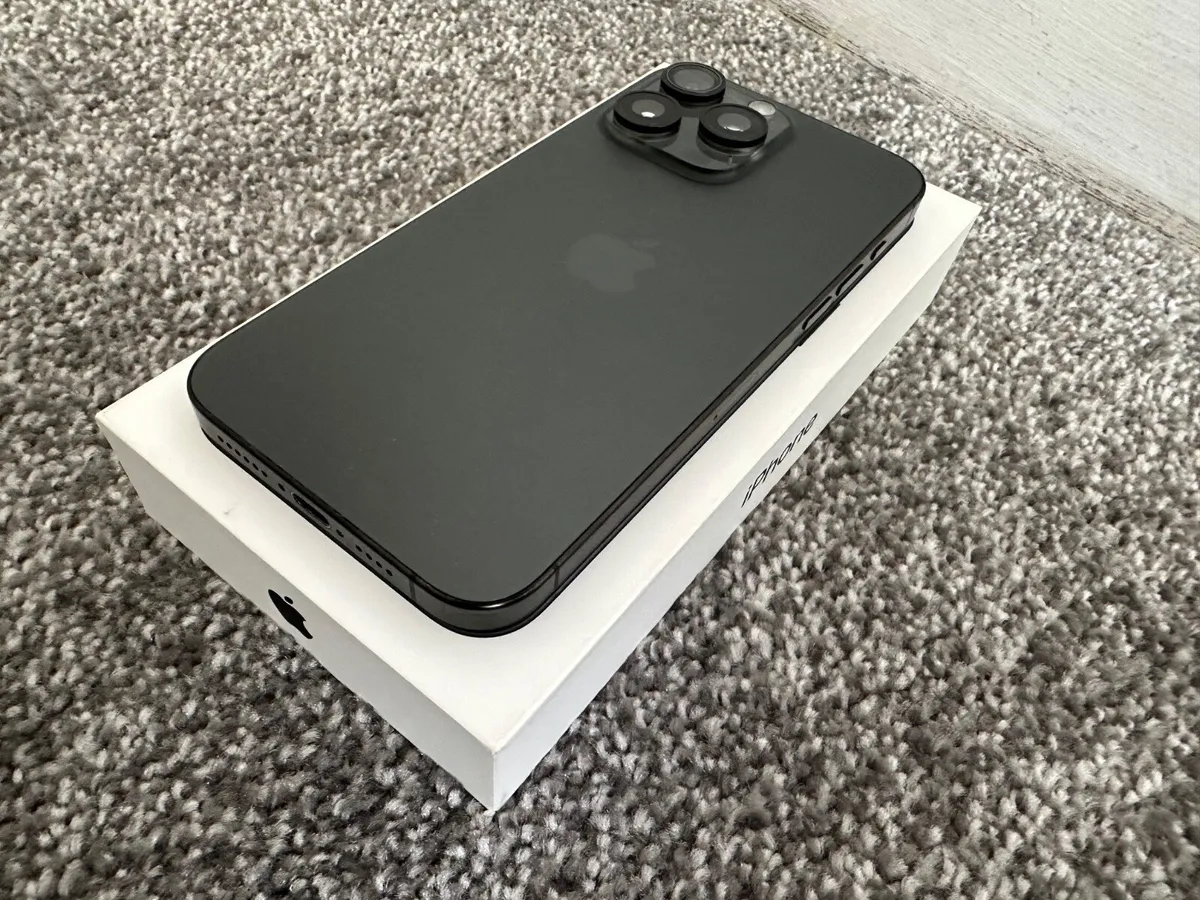 As New Apple iPhone 15 Pro Max Black Titanium 256g - Image 4