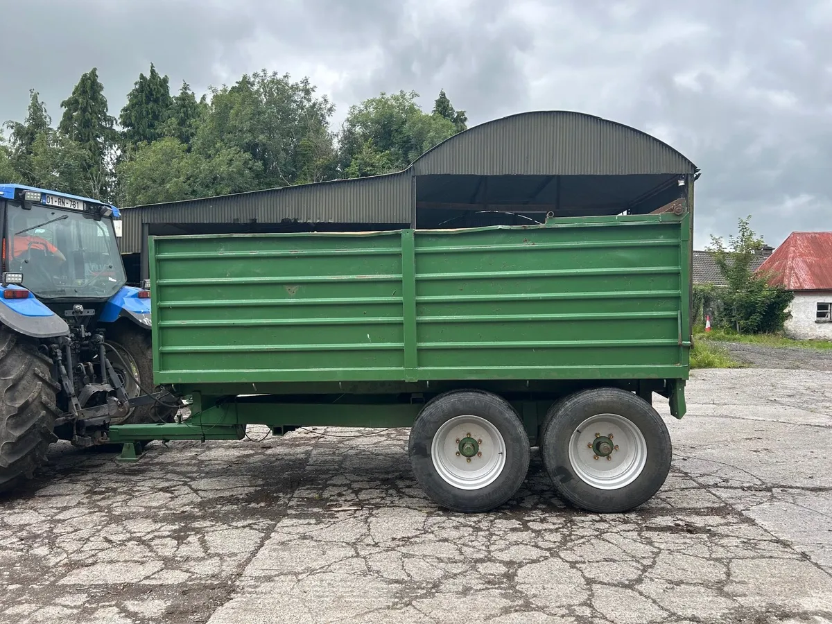 Grain trailer - Image 1