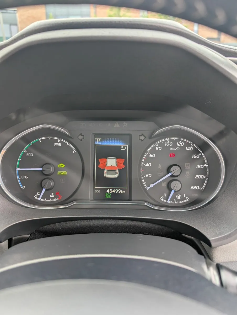 Toyota Yaris Hybrid 2018 | Low Mileage | New Tyres - Image 3