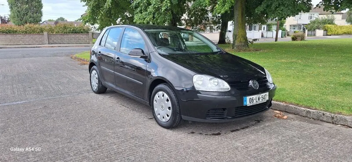 2006 Volkswagen Golf - Image 1