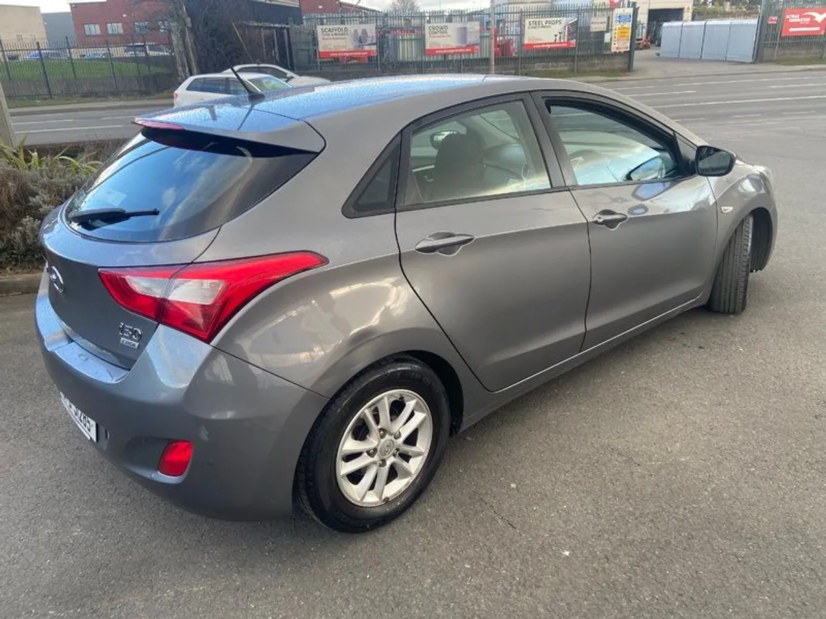 2013 Hyundai i30 - Image 2