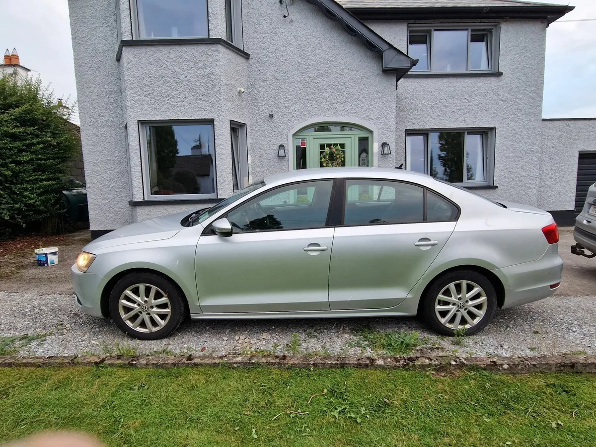 Volkswagen Jetta 2012 - Image 1