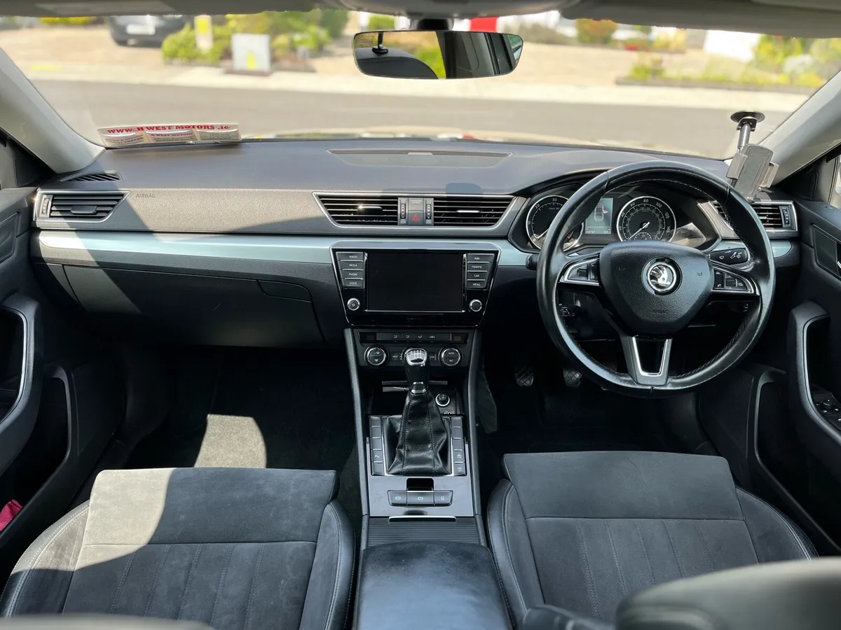 Skoda Superb 2.0 TDI SE Business - Image 3