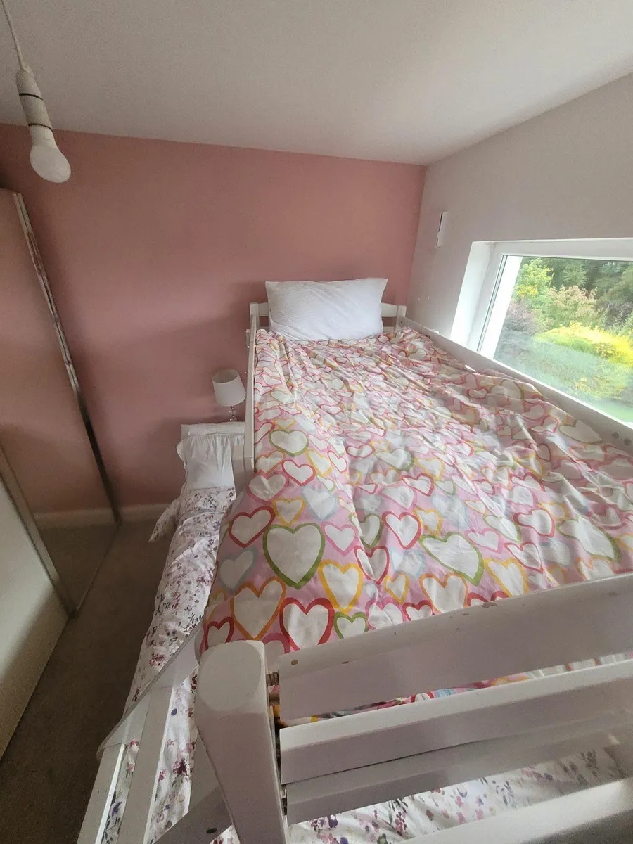 Bed - Image 2