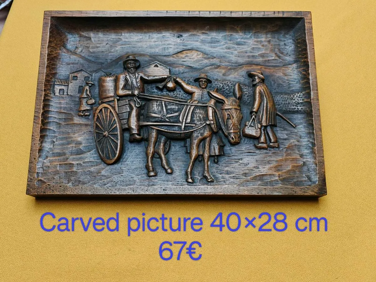 Carved picture wall decoration