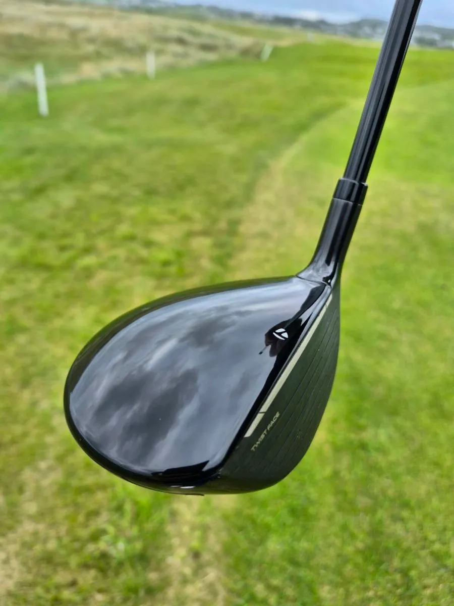 TAYLORMADE QI10 7 WOOD 21 DEGREE STIFF MINT - Image 3