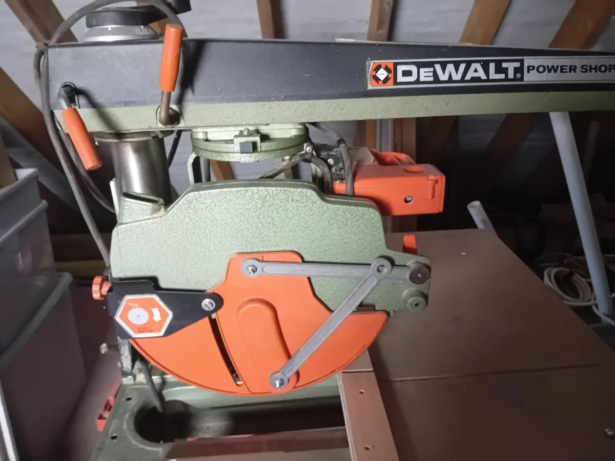 Dewalt Powershop DW125 Radial Arm Saw – 240V - Image 1