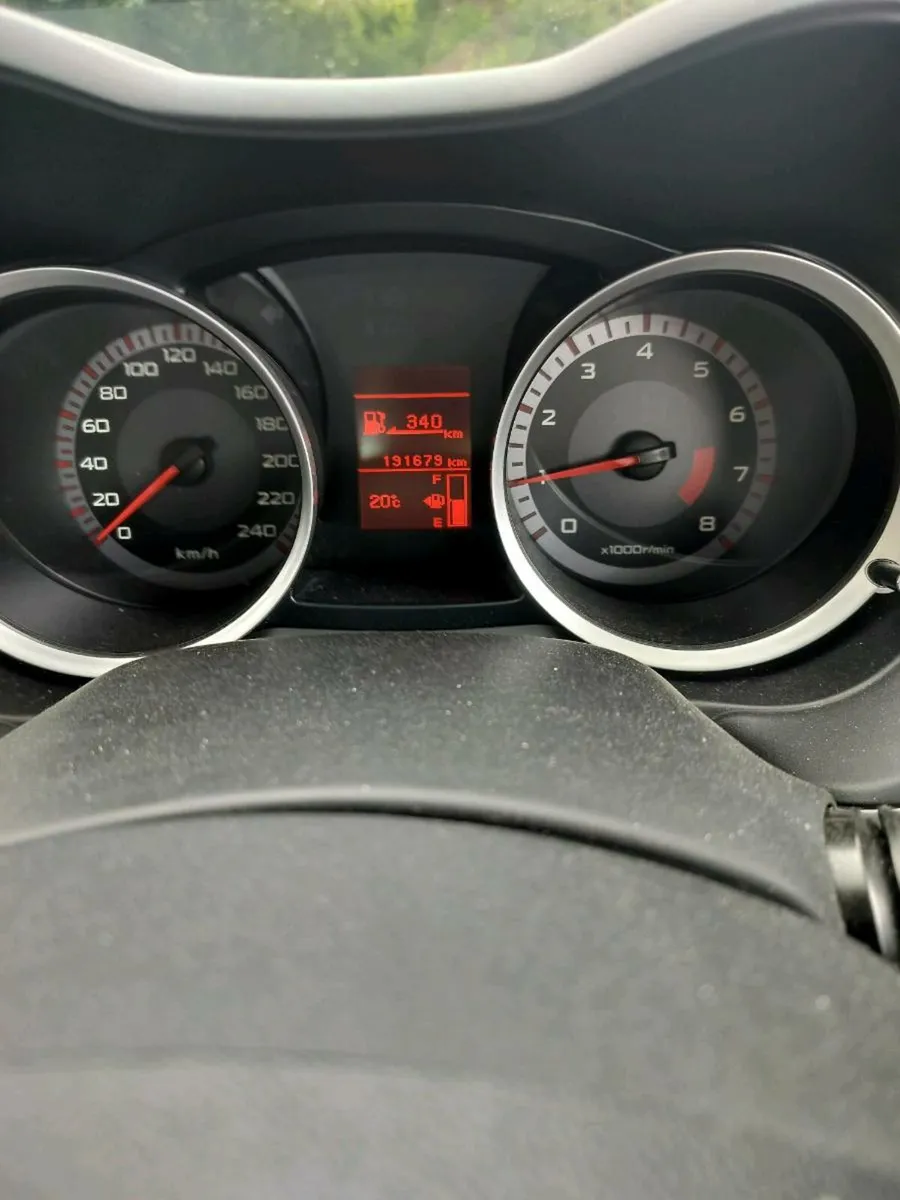 Mitsubishi Lancer 1.5L - Image 3