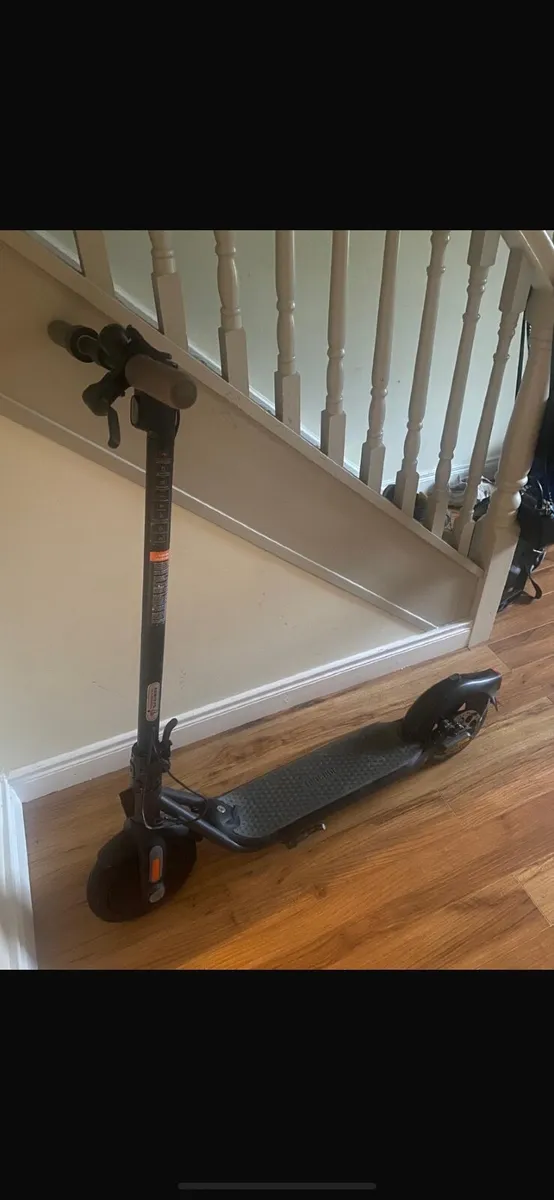 Electric scooter - Image 2