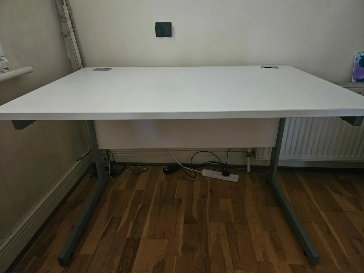 Work or office table and chair - Image 1