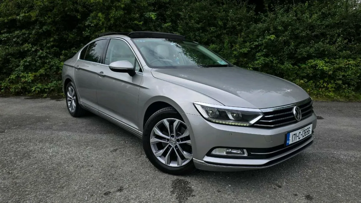 VOLKSWAGEN PASSAT HIGHLINE BE 2.0 TDI FULL OPTION - Image 1