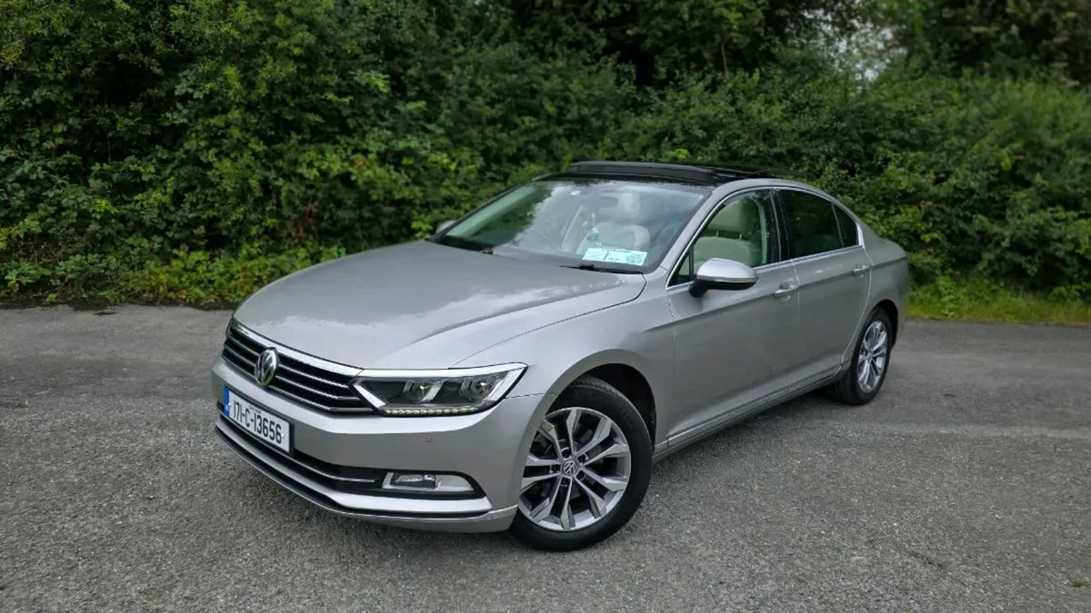 VOLKSWAGEN PASSAT HIGHLINE BE 2.0 TDI FULL OPTION - Image 2