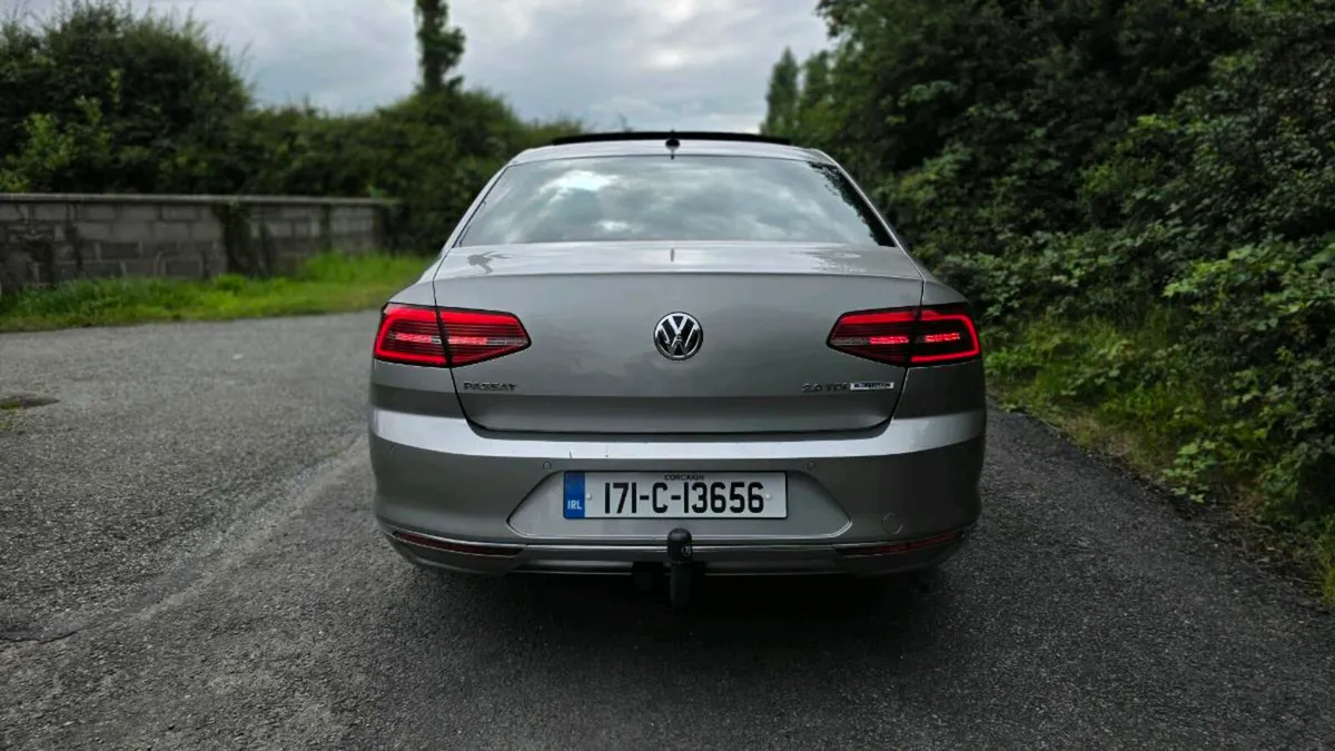 VOLKSWAGEN PASSAT HIGHLINE BE 2.0 TDI FULL OPTION - Image 4
