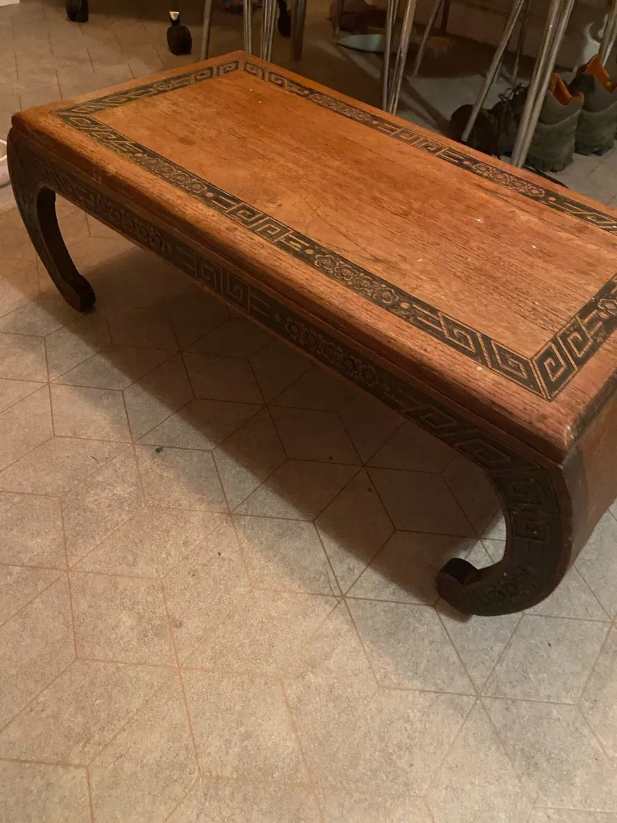 Hand carved teak coffee table - Image 3