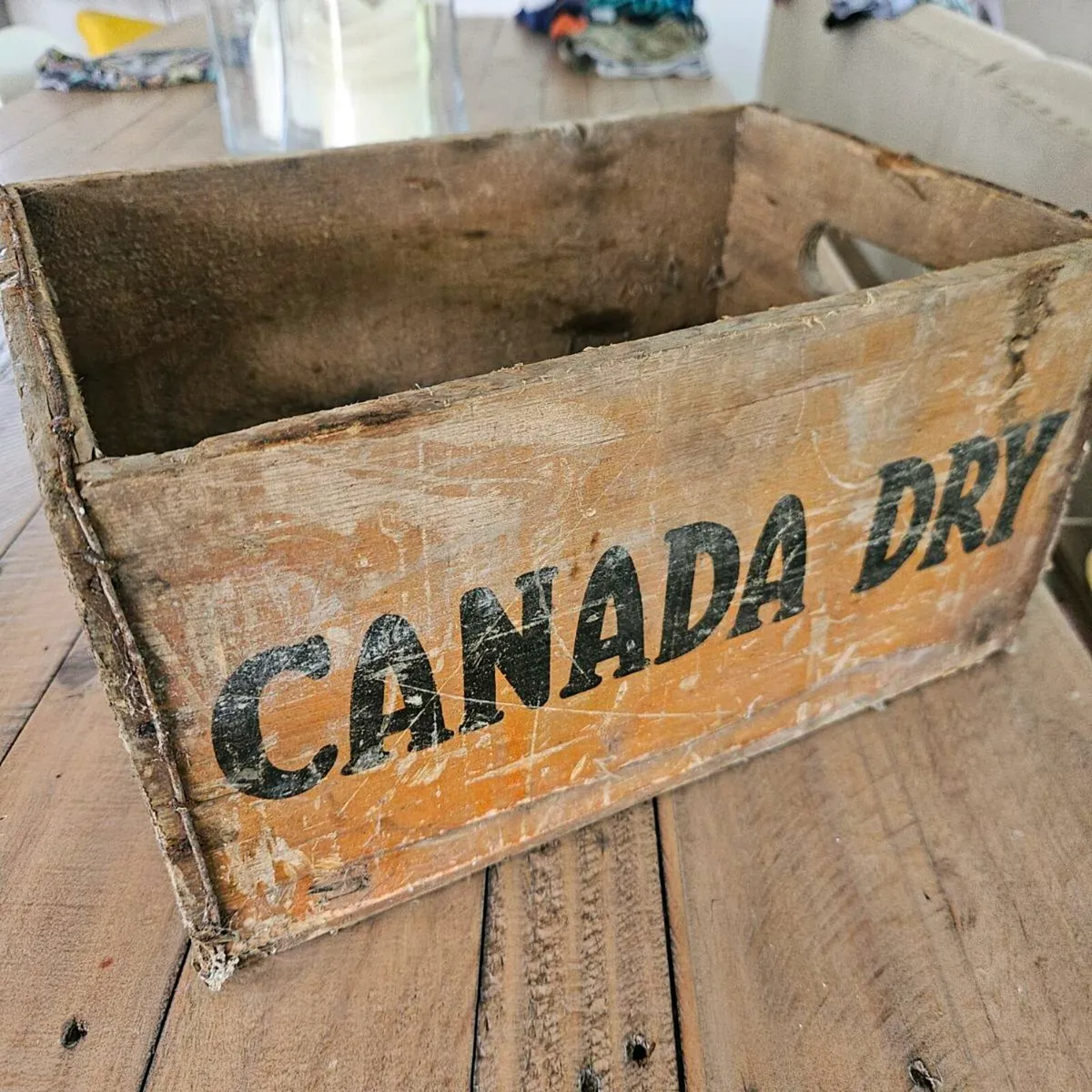 Canada dry box - Image 2