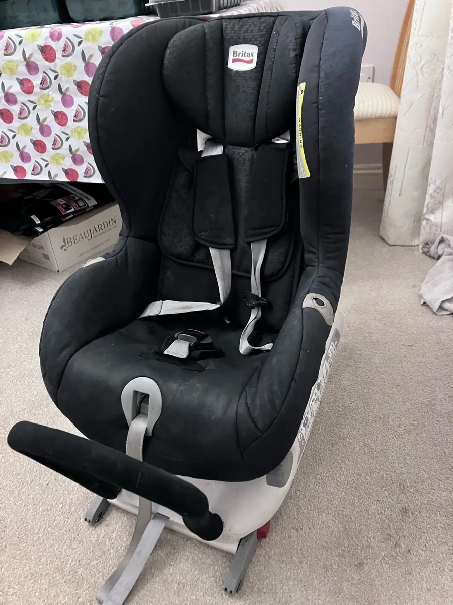 Car seat - Image 1