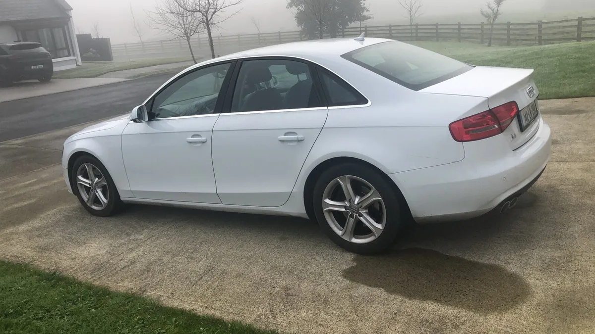 Audi A4 SE Technik Ultra Model - Image 2