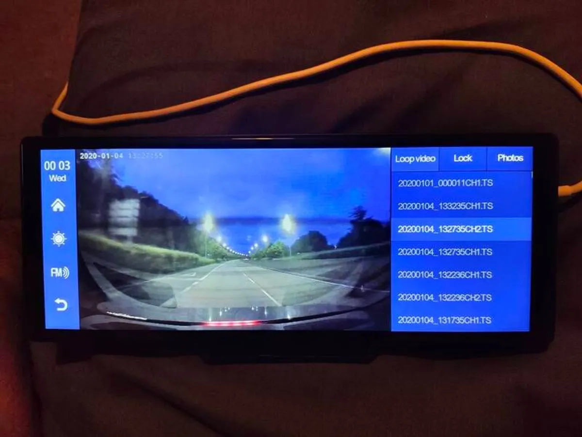4 in 1 lamtto wireless android auto/ apple carplay/ fm transmitter/ dashcam - Image 4
