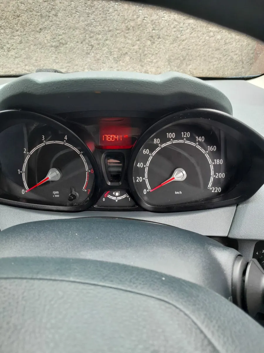 Ford Fiesta - Image 4