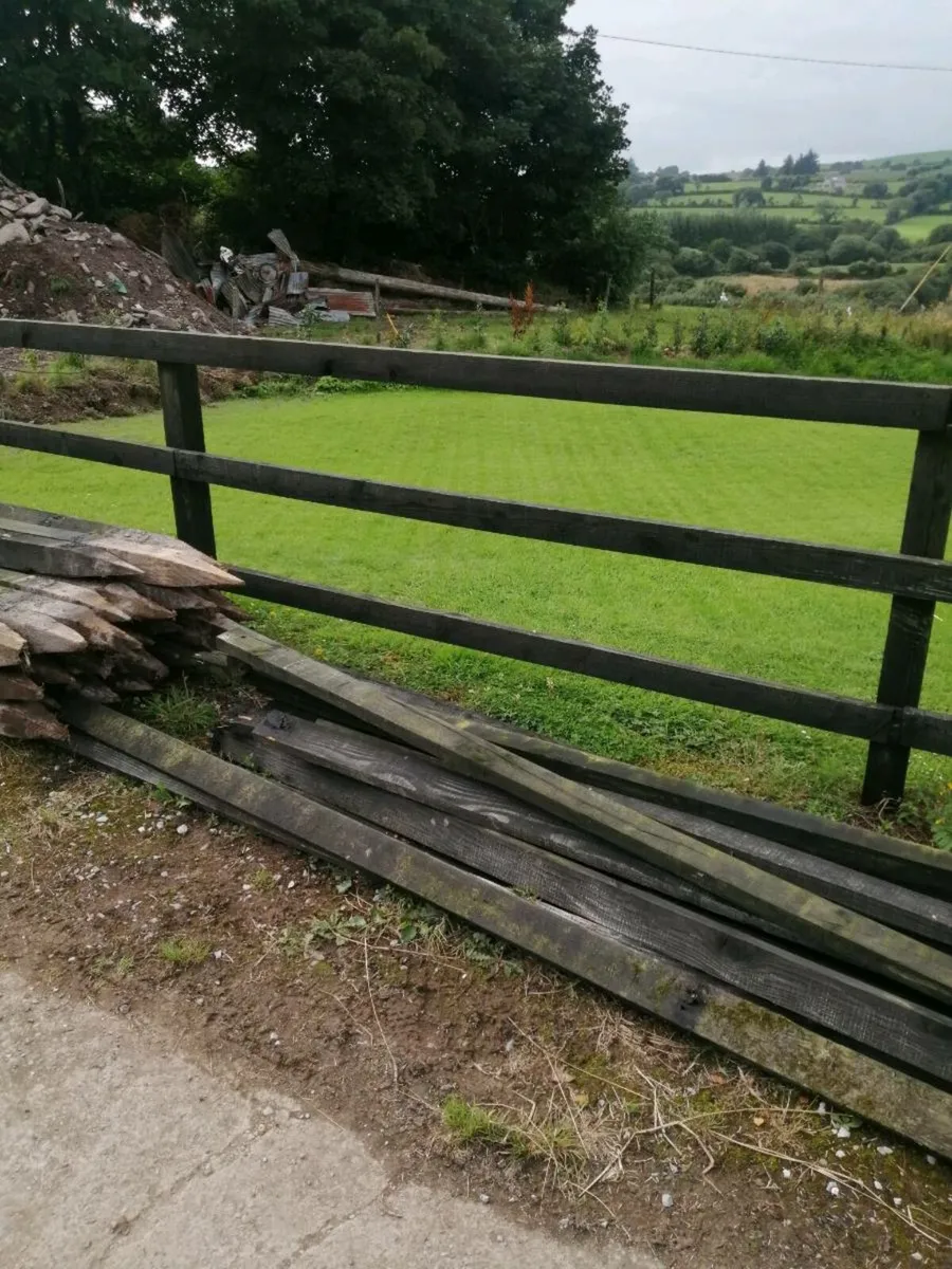 Used post & rail fencing - Image 1