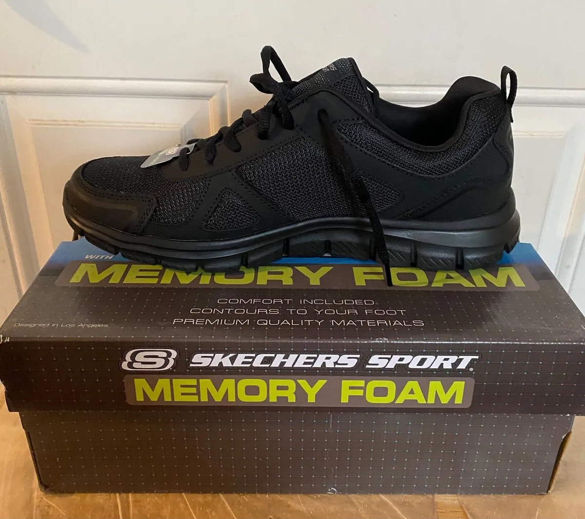 Men’s Skechers trainers - Image 1