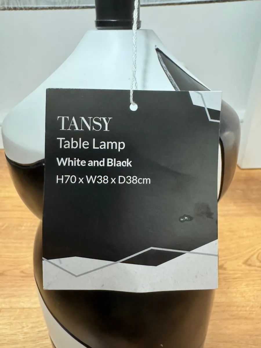 Table lamp want gone fast !!! - Image 3