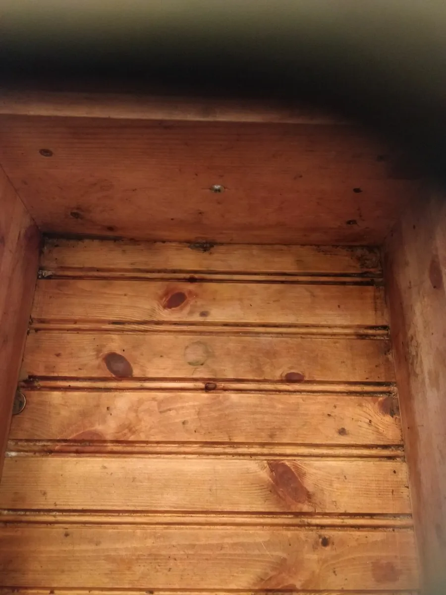 Locker - Image 4
