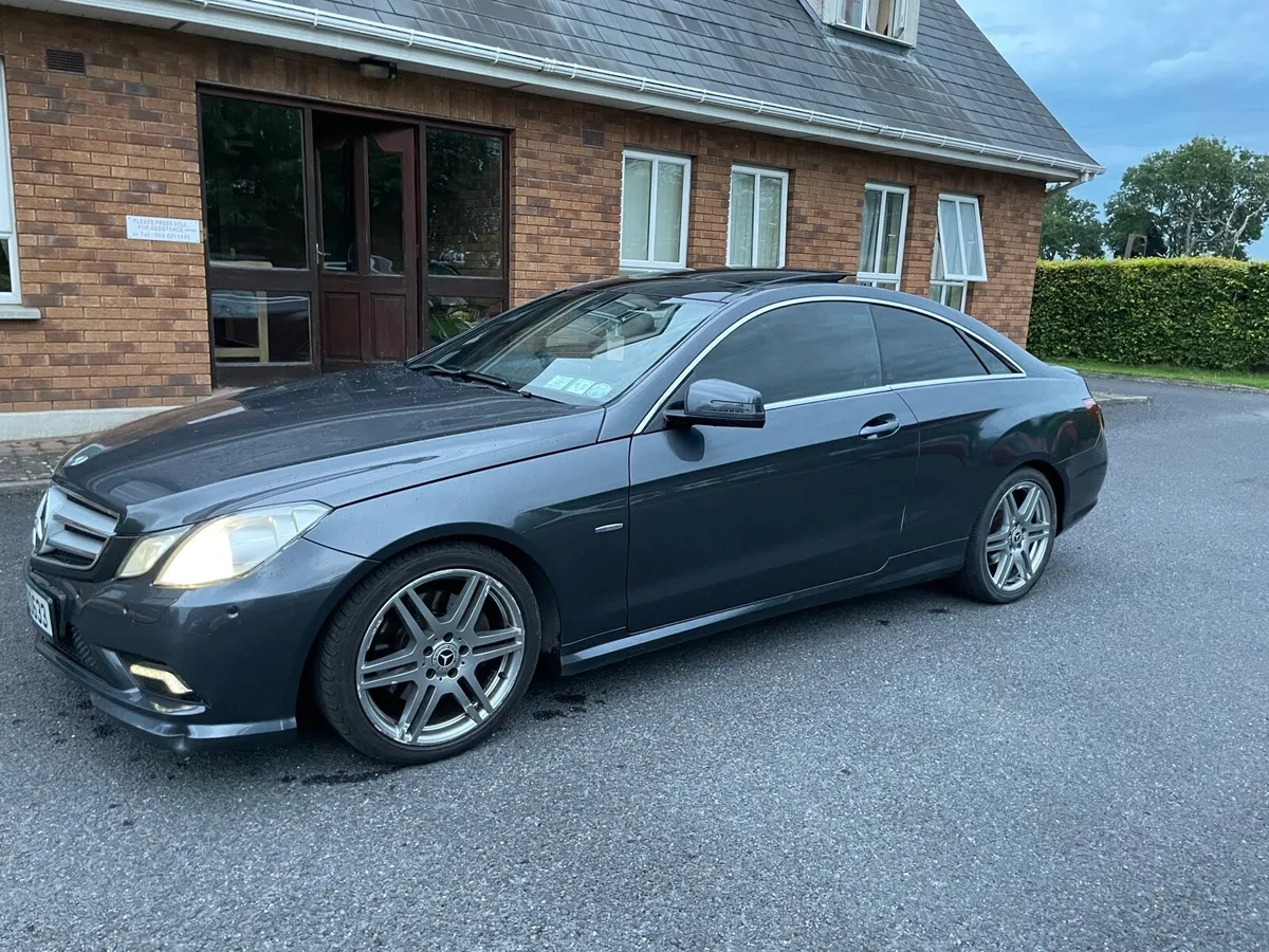 *TAX*Mercedes AMG E-Class 250CDI Coupe| *bi-Xenon* - Image 4