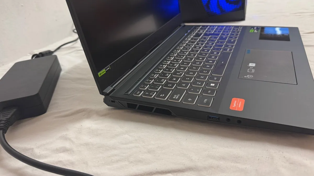 PC-COM Revolt gaming laptop Intel Core i9-13900HX, - Image 3