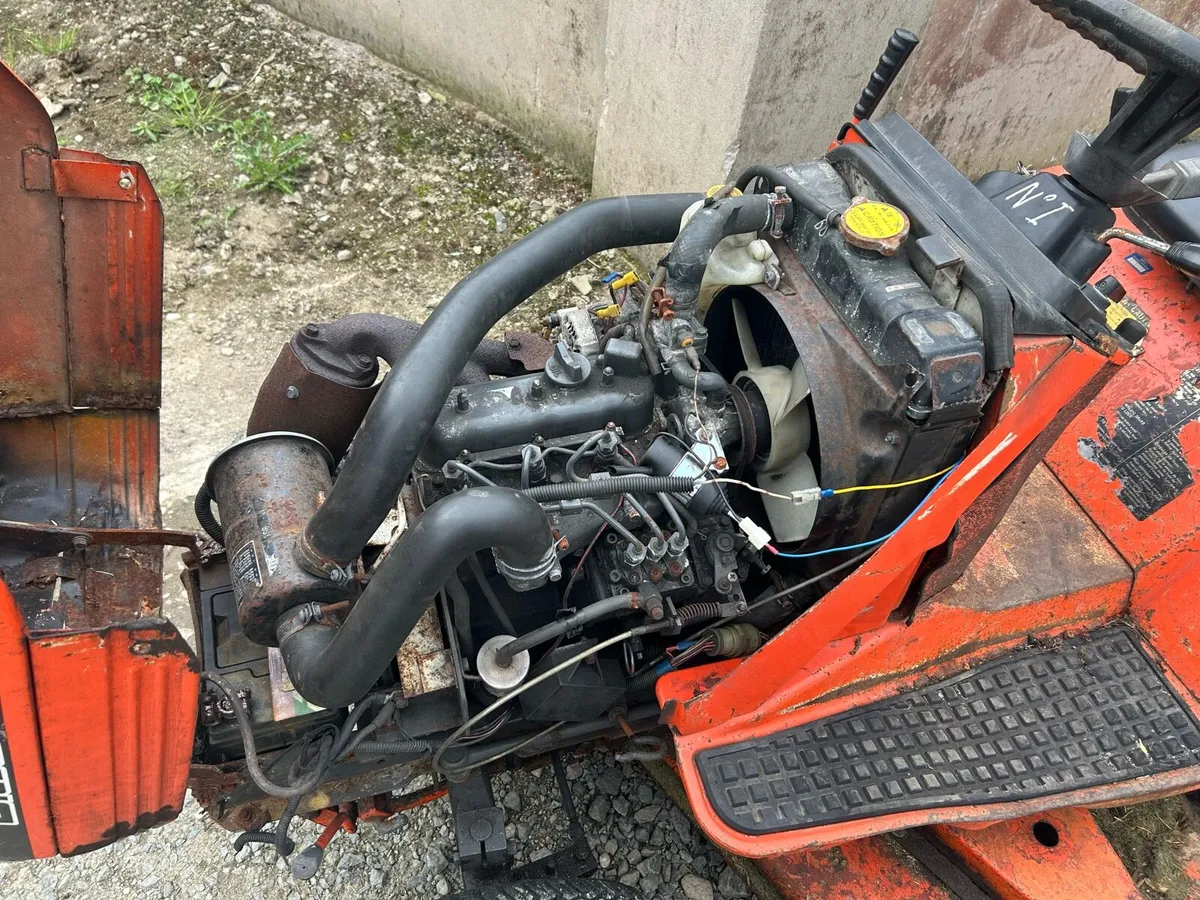 Kubota G1900 Diesel Ride on mower - Image 2